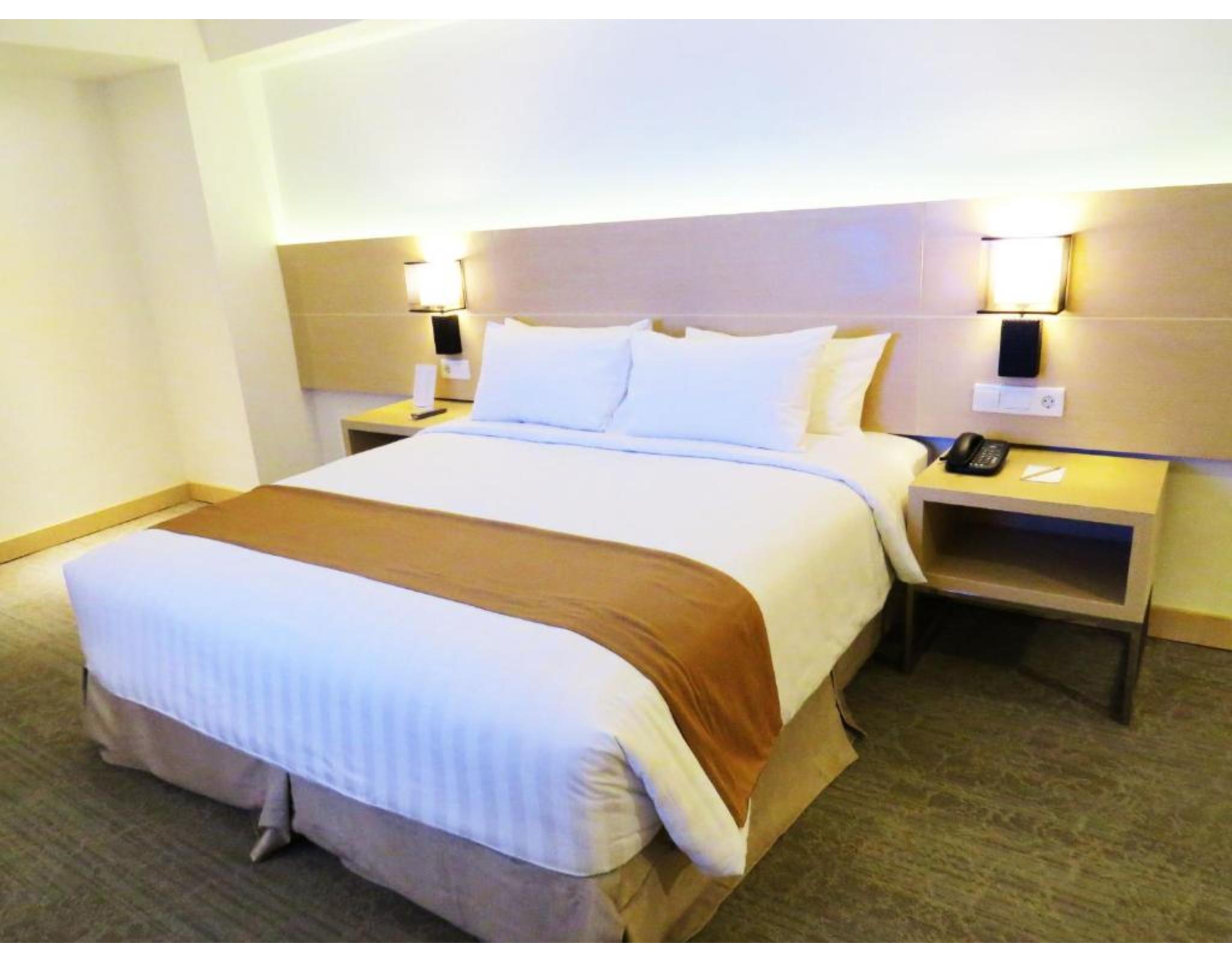 Golden City Hotel And Convention Center - Chse Certified Semarang Exterior foto